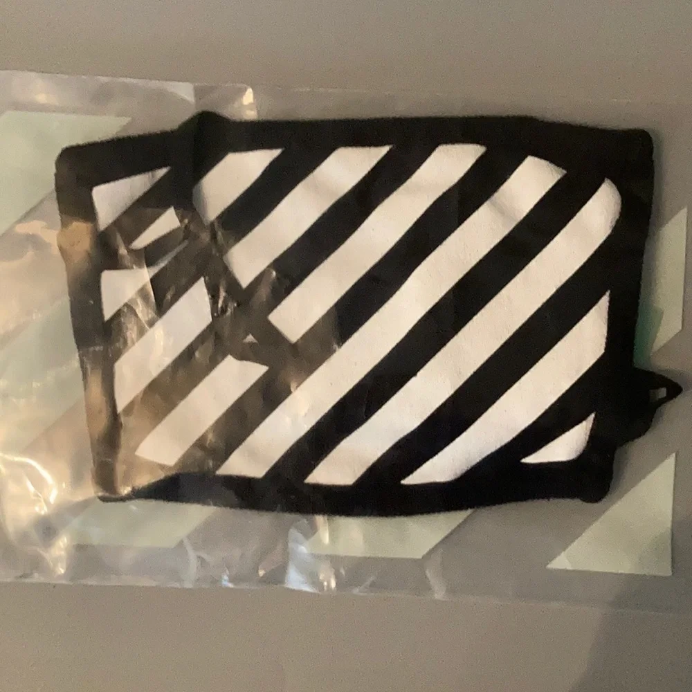 𝅺off-white New Iconic Arrow Face Mask